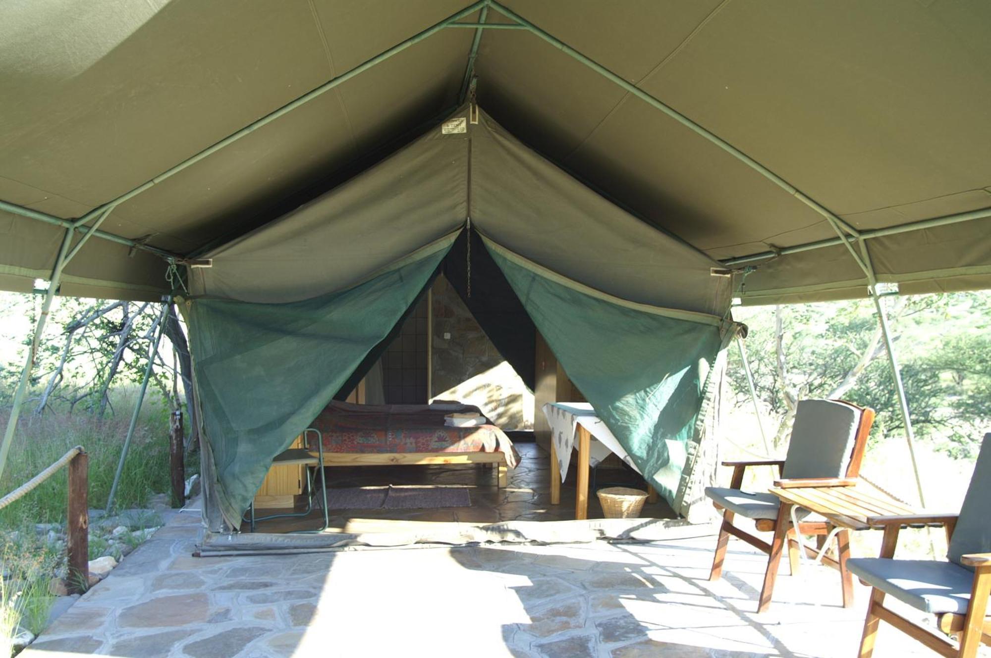 Etusis Lodge Usakos Екстериор снимка