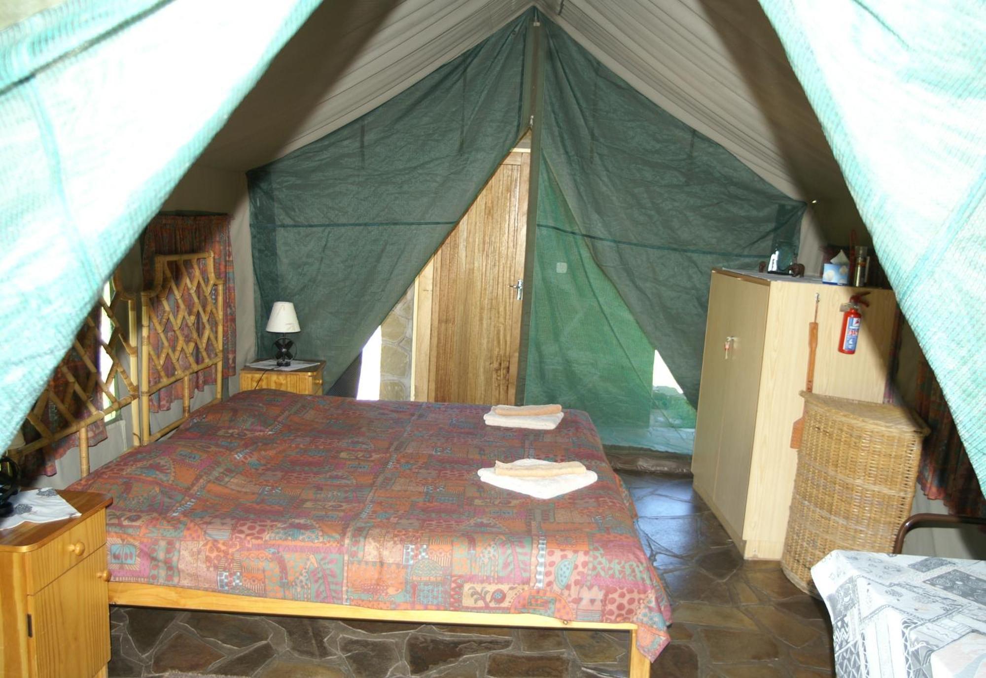 Etusis Lodge Usakos Екстериор снимка
