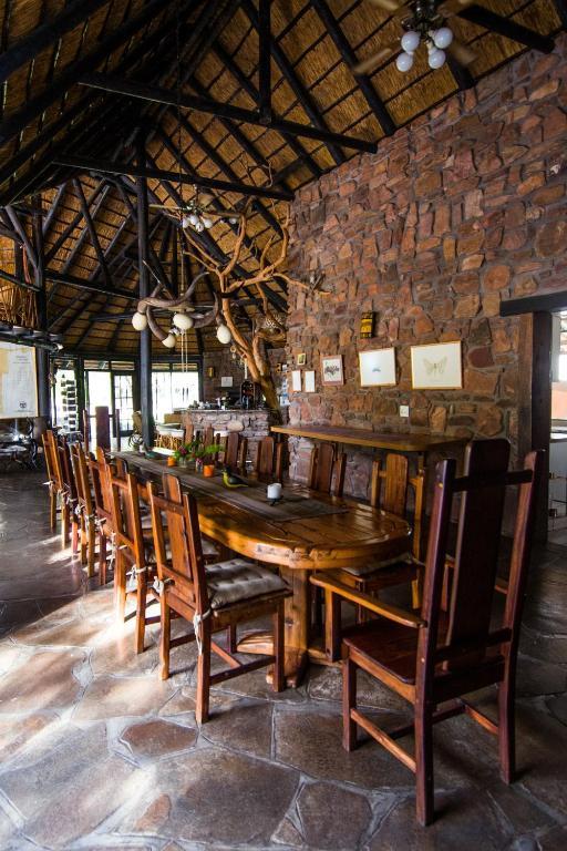Etusis Lodge Usakos Екстериор снимка
