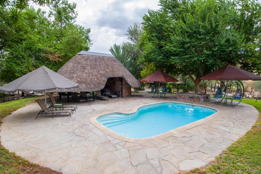Etusis Lodge Usakos Екстериор снимка