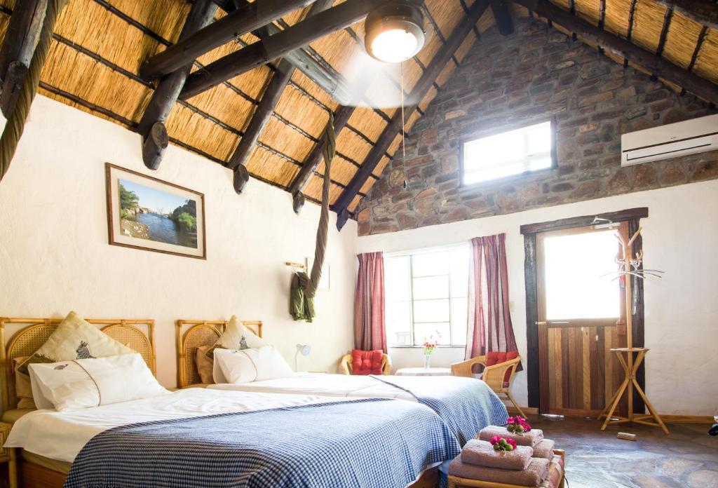 Etusis Lodge Usakos Стая снимка